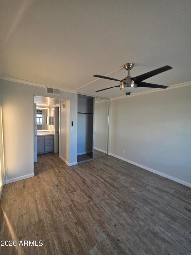 Building Photo - 10444 N 69th St