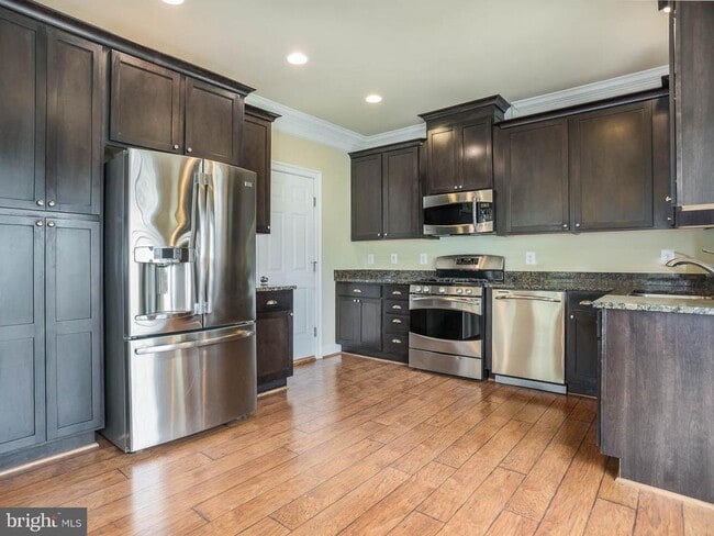 Building Photo - 220 Centennial Dr