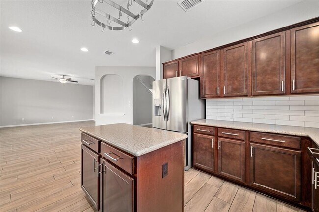 Building Photo - 1521 Coldwater Hollow