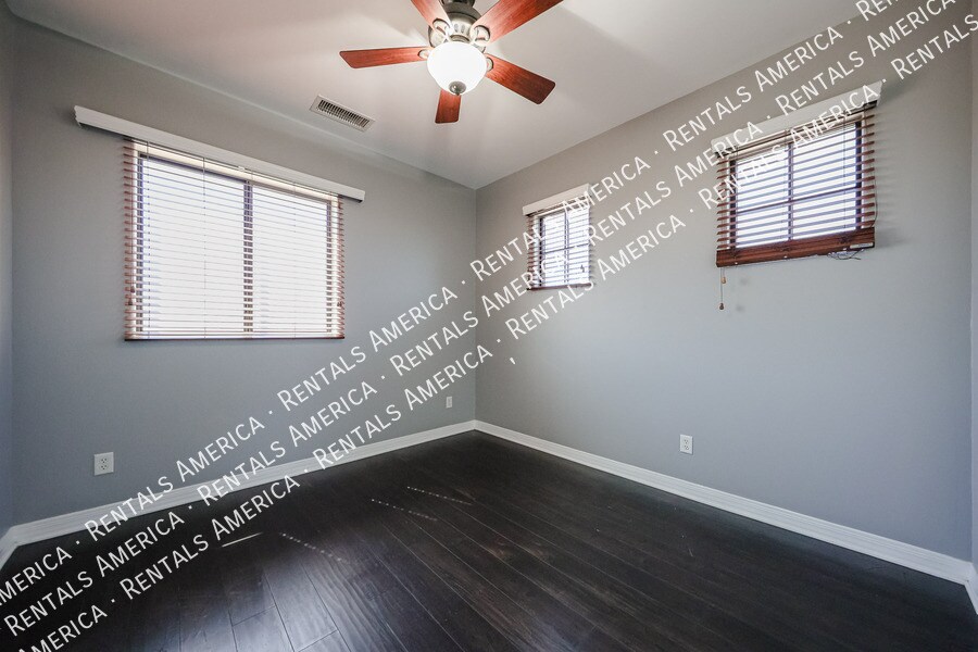 Building Photo - 21665 S 215th Pl