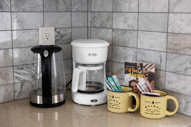 Building Photo - 120 4th Ave N