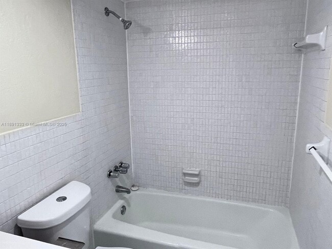 Building Photo - 432 SE 20th St