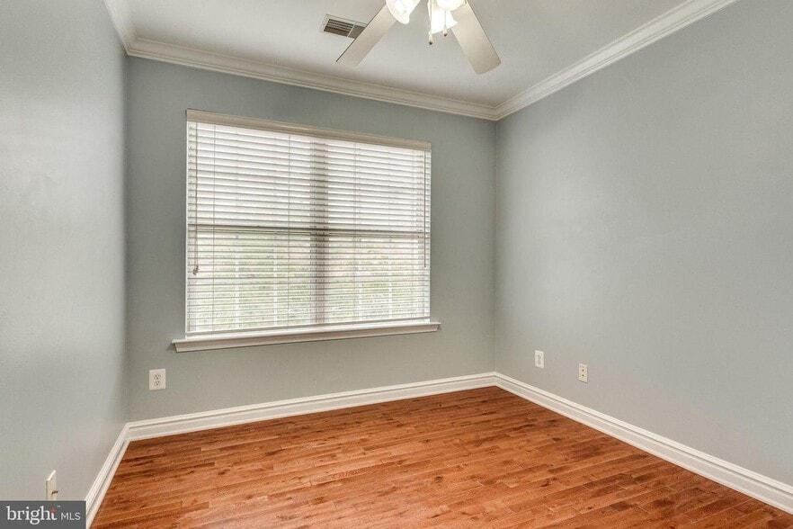 Building Photo - 6034 Ricketts Walk