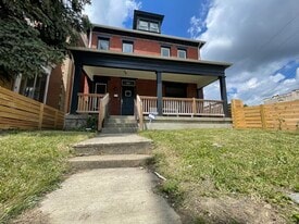 Building Photo - 501 Saint Clair Ave