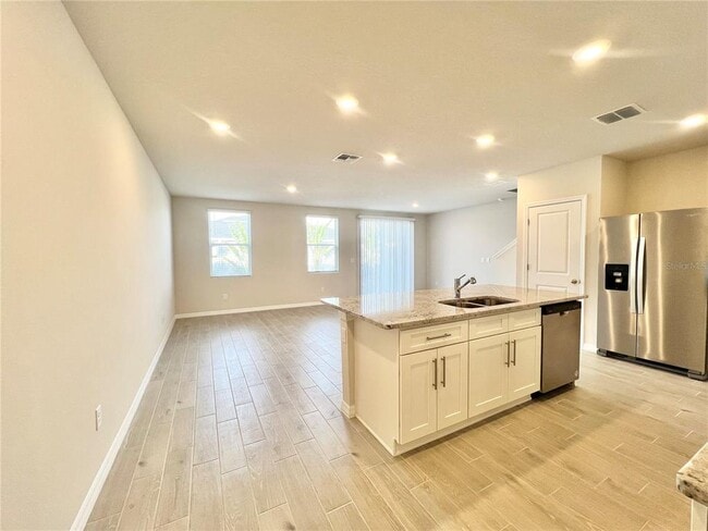 Building Photo - 32441 Limitless Pl