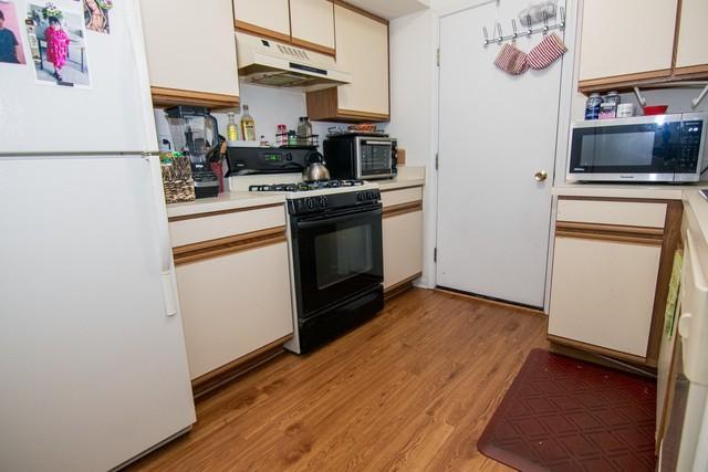 Building Photo - 2 bedroom in AURORA IL 60504