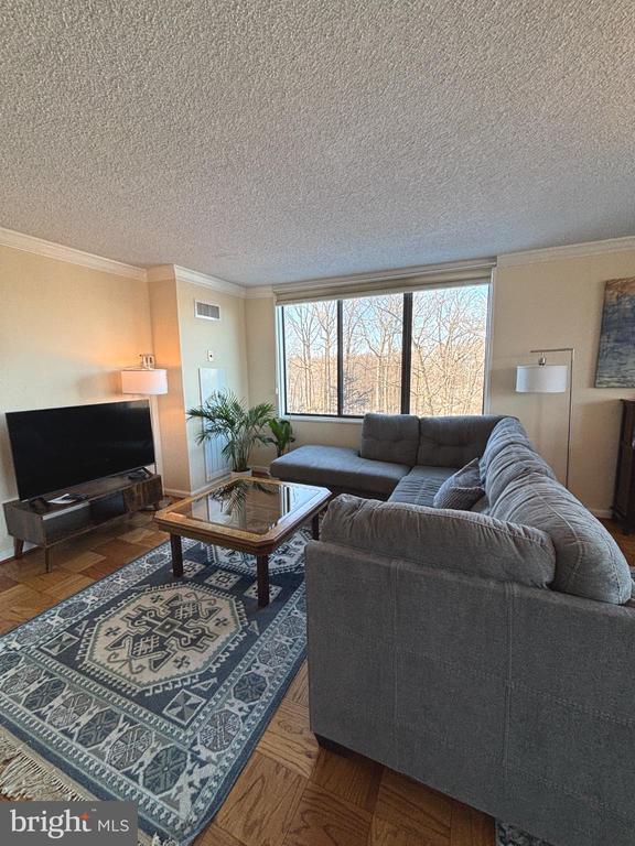 Building Photo - 5225 Pooks Hill Rd