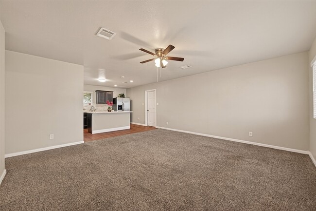 Building Photo - 10 Ferguson St