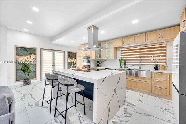 Primary Photo - 4708 Alton Rd