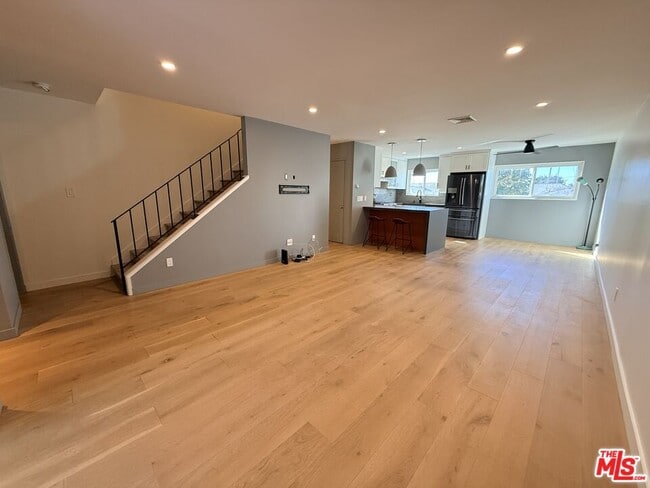 Building Photo - 5215 Sepulveda Blvd