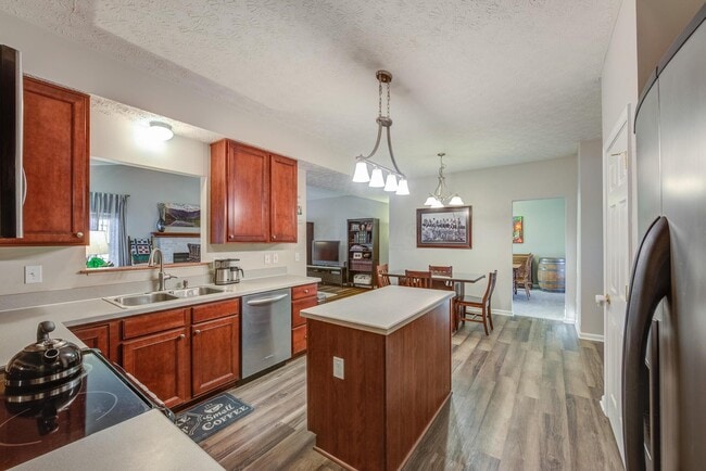 Building Photo - 1589 Morrison Farms Dr