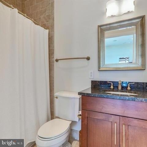 Building Photo - 8220 Crestwood Heights Dr