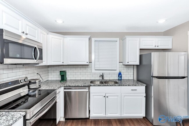 Building Photo - 2910 Wilson Dr NW