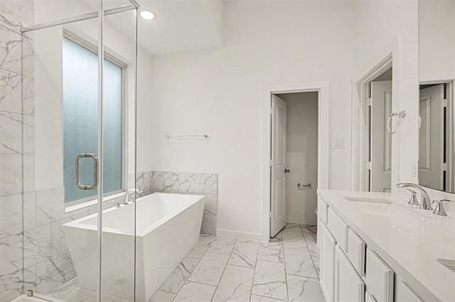 Building Photo - 13024 Sapphire Lake Ln