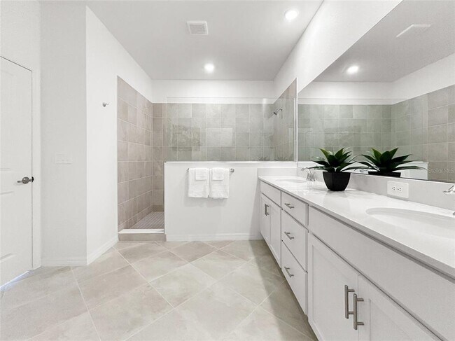 Building Photo - 5552 Summit Point Cir