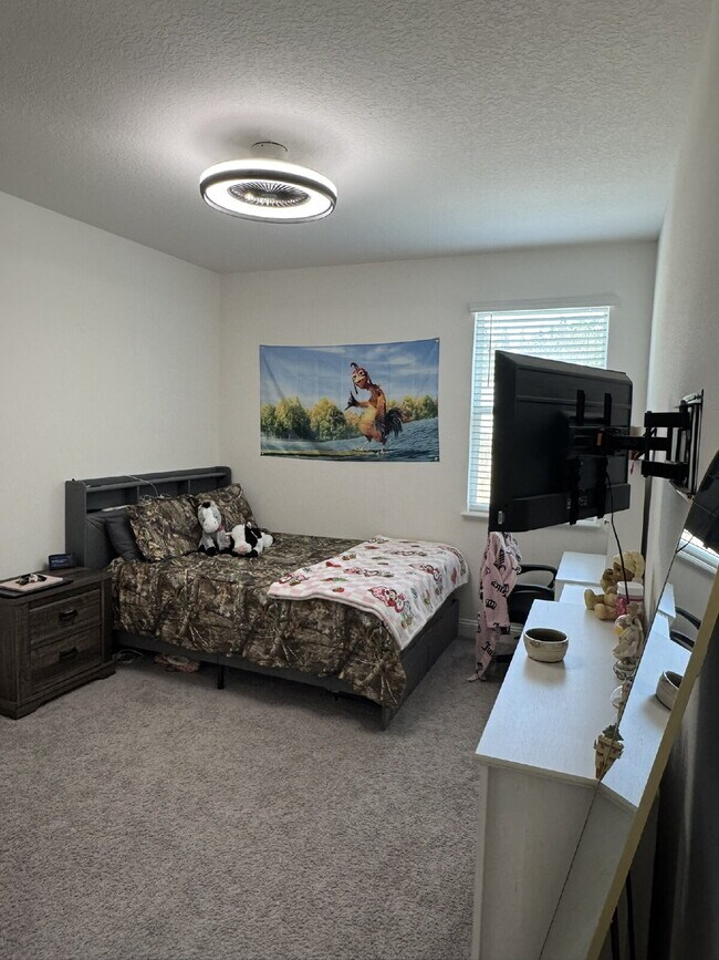 Building Photo - For Rent - Spring Move in Special ... 2nd Month's Rent FREE! (if sign a lease before the end of M...