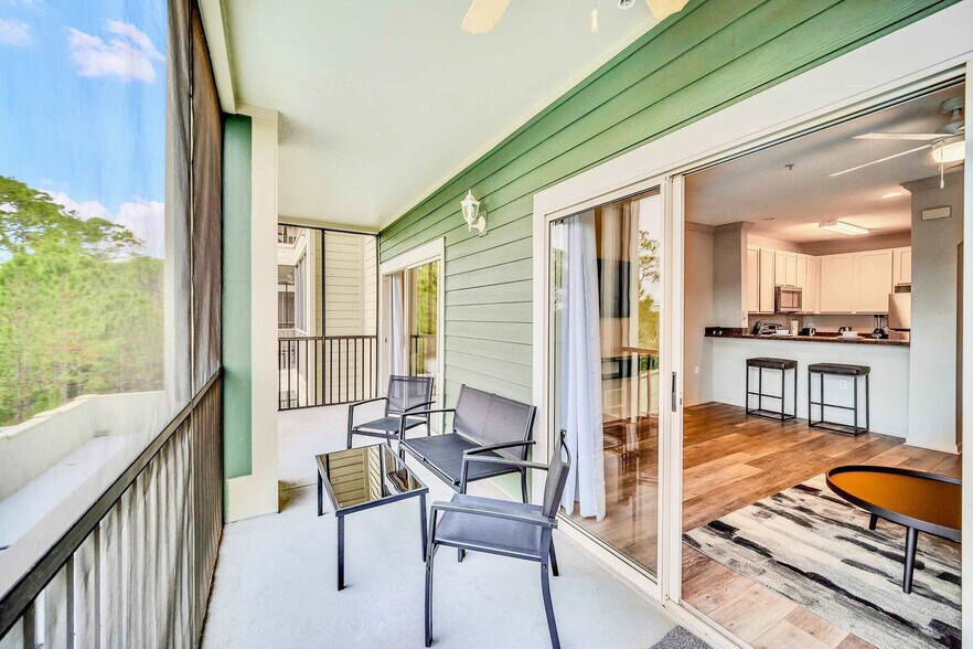 Building Photo - 14200 Avalon Rd