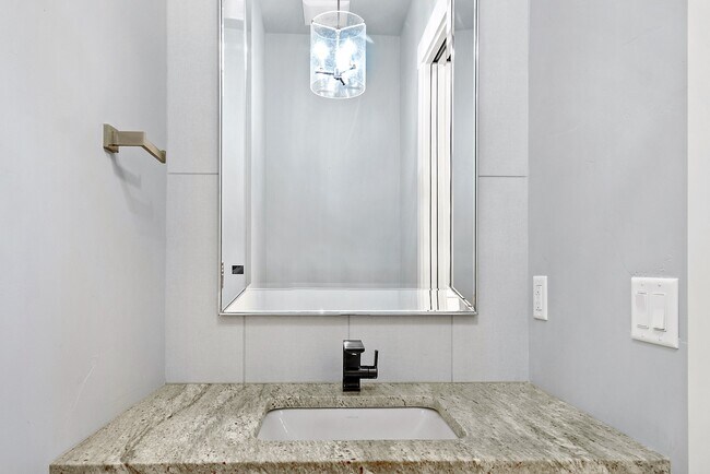 Building Photo - 9042 S La Pampa Way