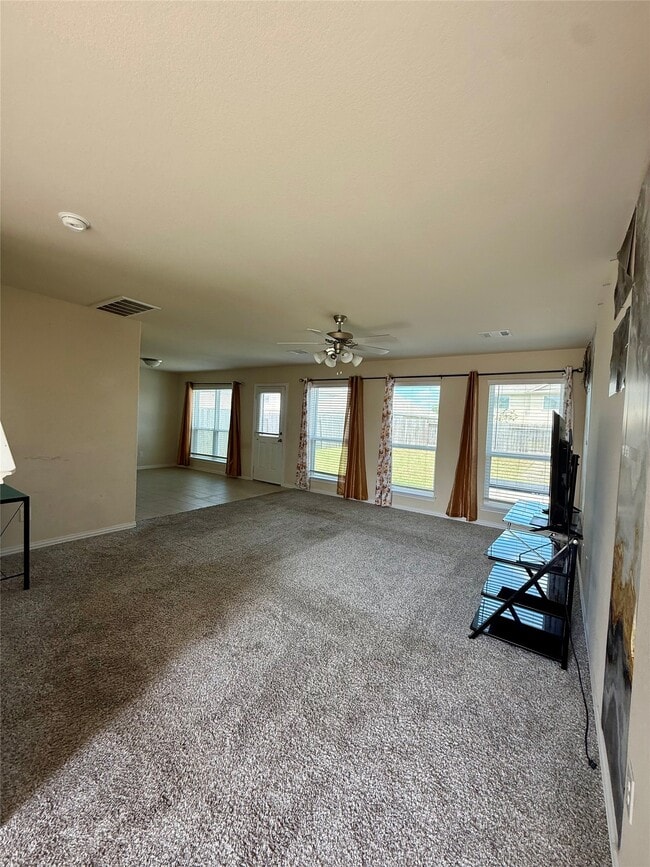 Building Photo - 4703 S Richwood Dr