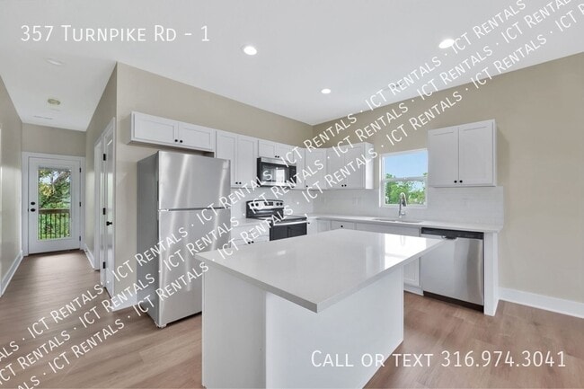 Building Photo - 357 Turnpike Rd