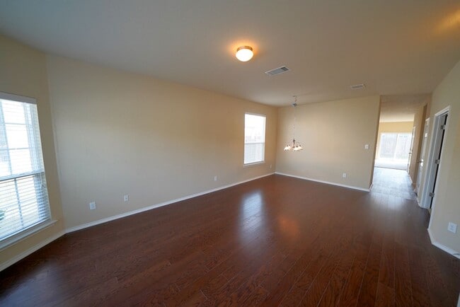 Building Photo - Beautiful home now available in the coveted Riata subdivision of Schertz, TX! Realtor Commission:...