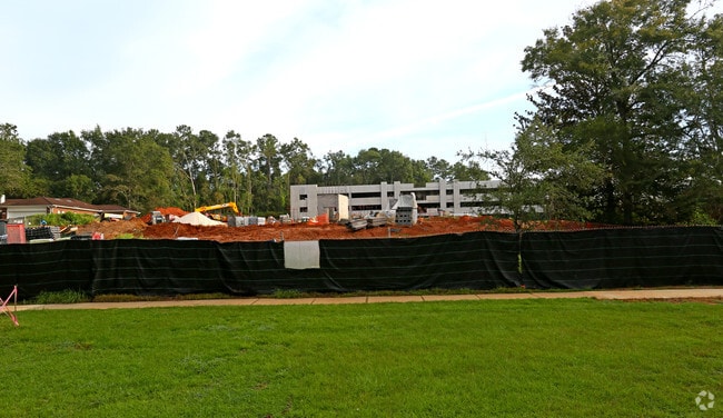 Building Photo - Westminster Oaks