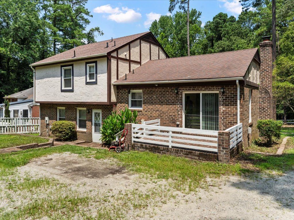 Building Photo - 8535 Old Spring Rd