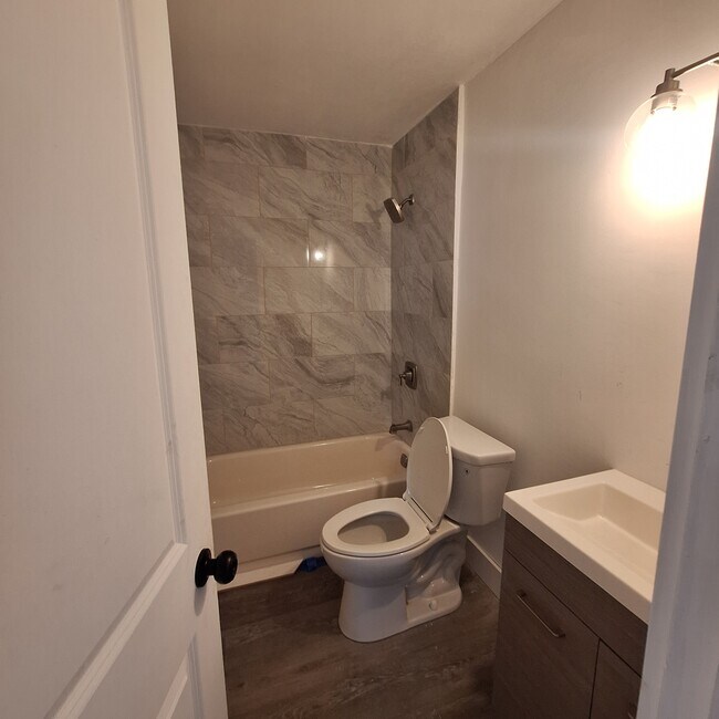 Building Photo - 7344 SW 8th Ct