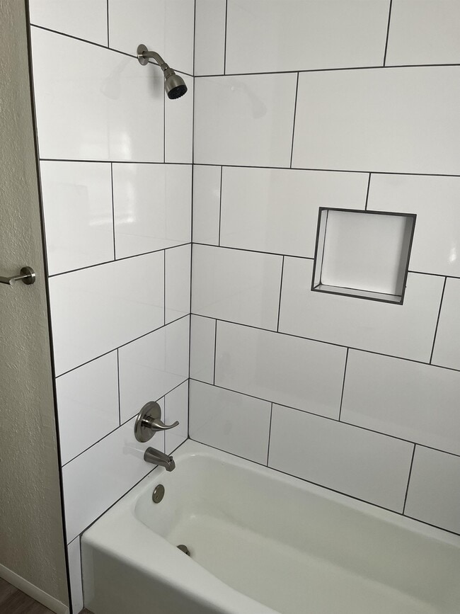 Building Photo - 135 Orchard Dr