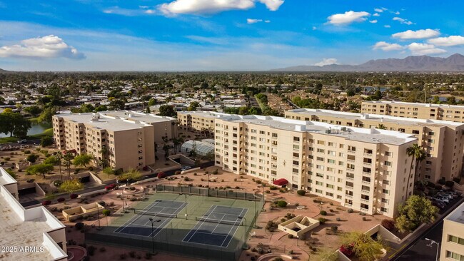 Building Photo - 7940 E Camelback Rd