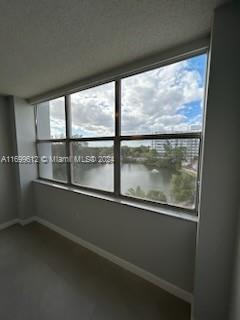 Building Photo - 1300 NE Miami Gardens Dr