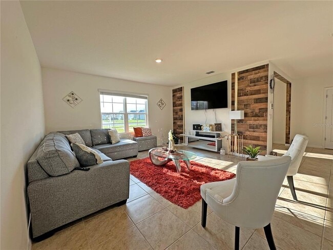 Building Photo - 6988 Botanic Blvd