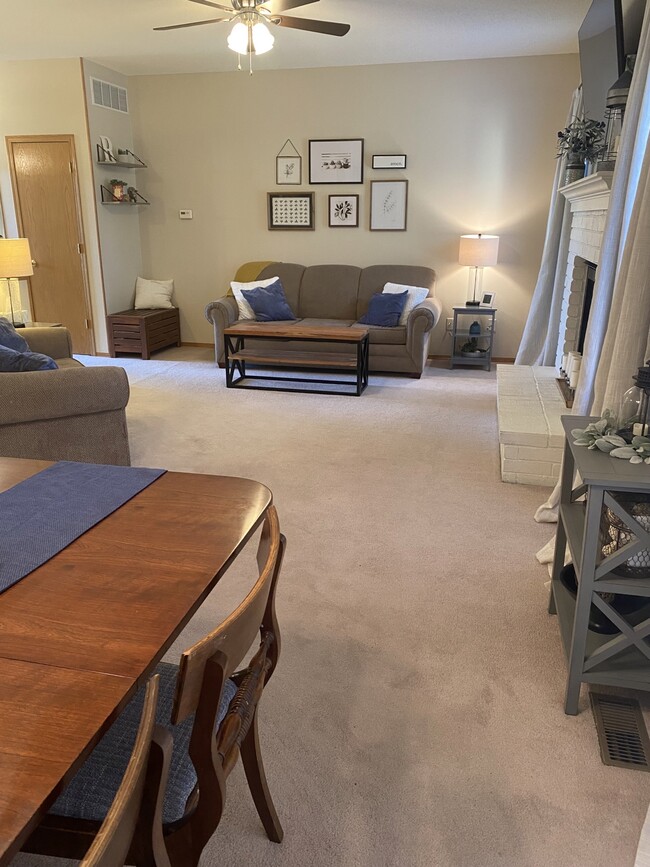 Building Photo - 11907 W Jewell St