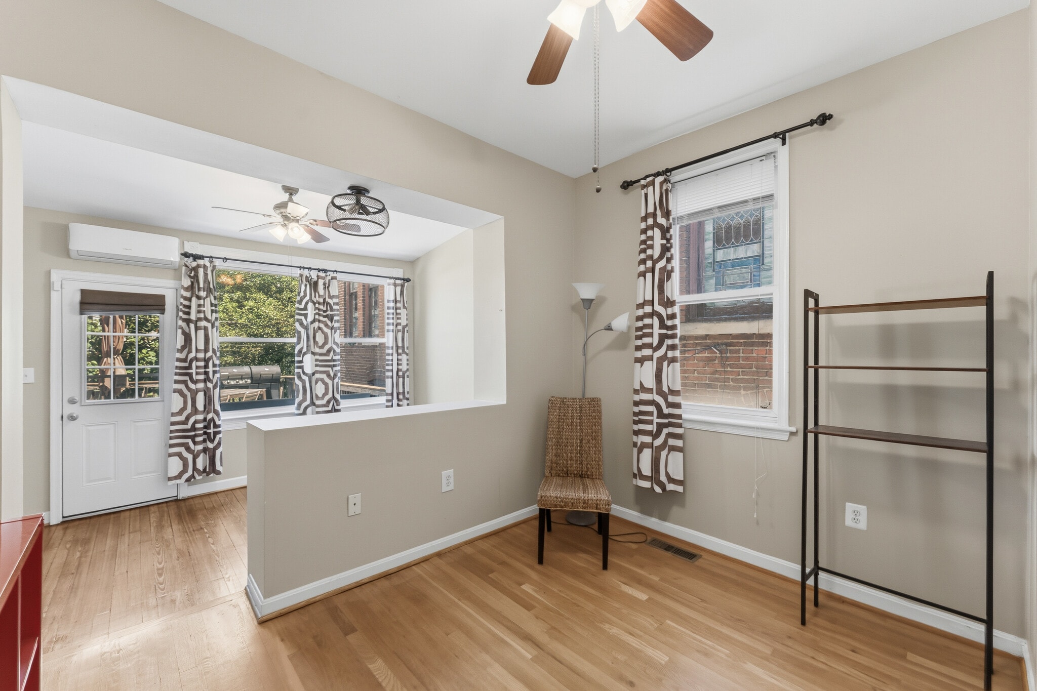 Top floor back bedroom 2 - 11 R Street NW