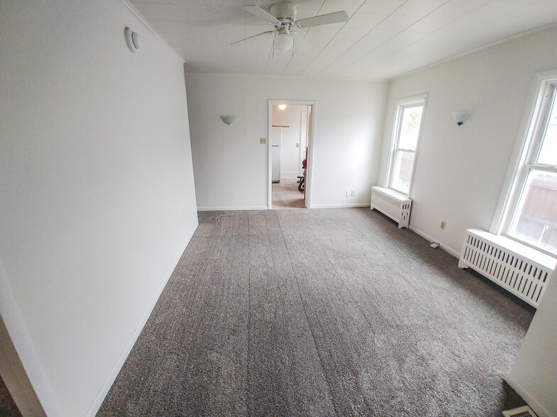Dining Room - 2527 Reed St