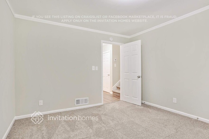 Building Photo - 1734 Mary Lou Ln SE