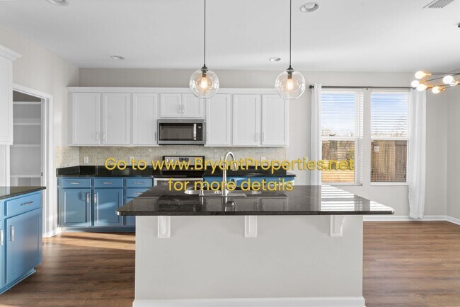 Building Photo - 1801 Stonewater Dr