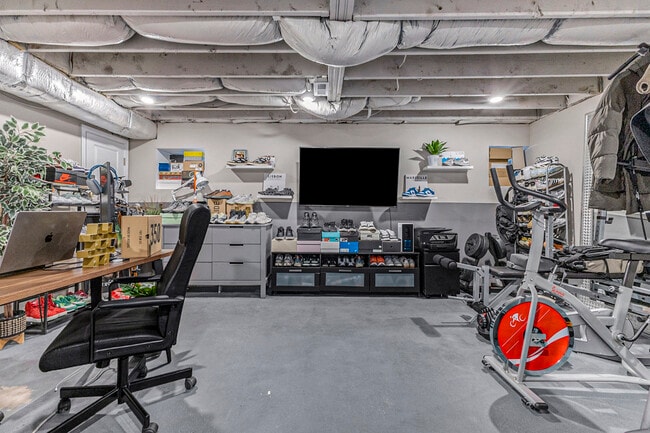 Building Photo - Reservoir