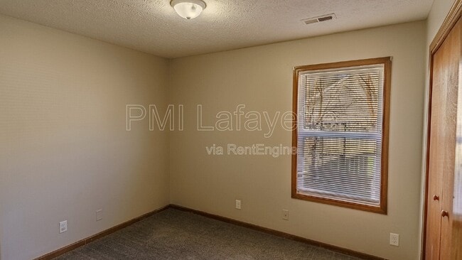 Building Photo - 2035 Bridgewater Cir