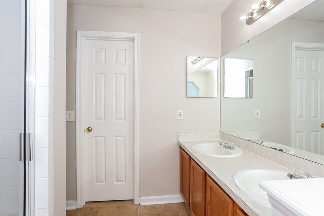 Building Photo - 651 Morning Mist Way