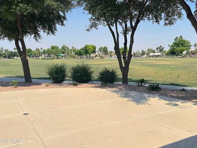 Building Photo - 758 S Lagoon Dr