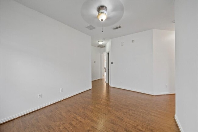 Building Photo - 7030 Thistlewood Park Ct