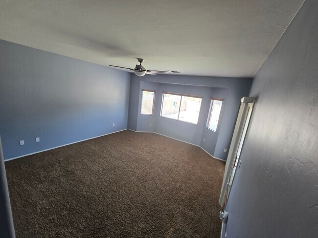 Building Photo - Must See 4 Bedroom Home in Sahuarita!  3 C...