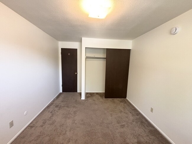 Building Photo - 4768 S Bonair St