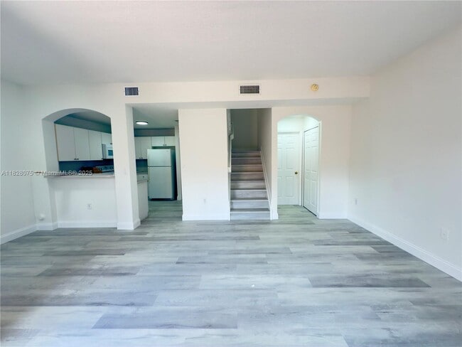 Building Photo - 11539 NW 60th Terrace