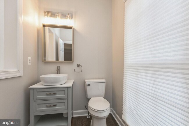 Building Photo - 43179 Allenby Way