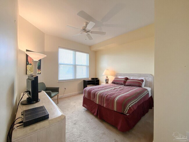 Building Photo - 645 Lost Key Dr