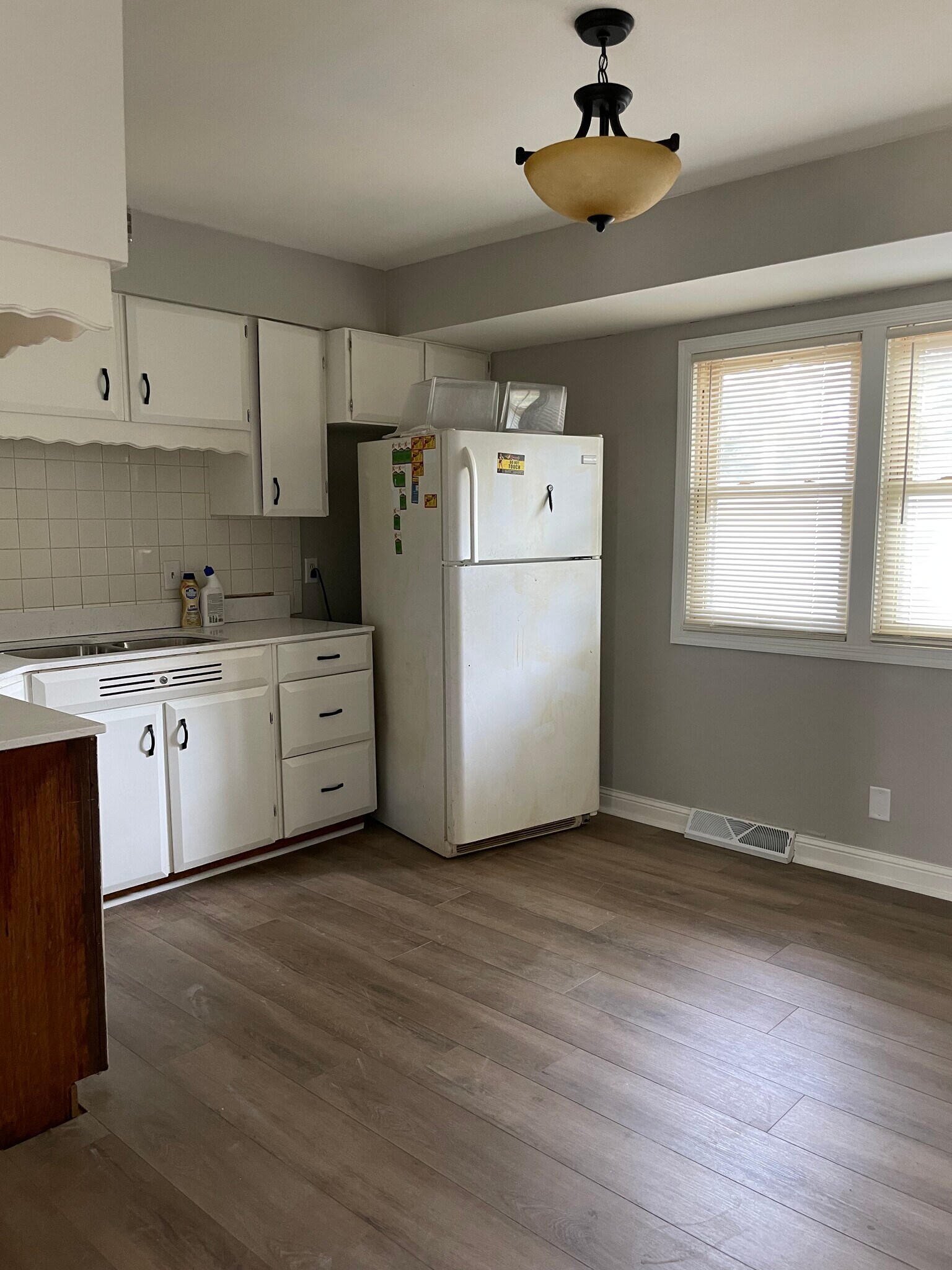 Building Photo - 2813 Hull Ave