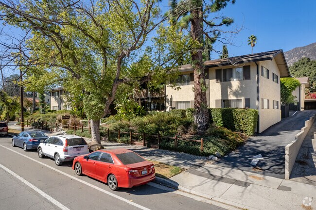 Building Photo - 451 Sierra Madre Blvd