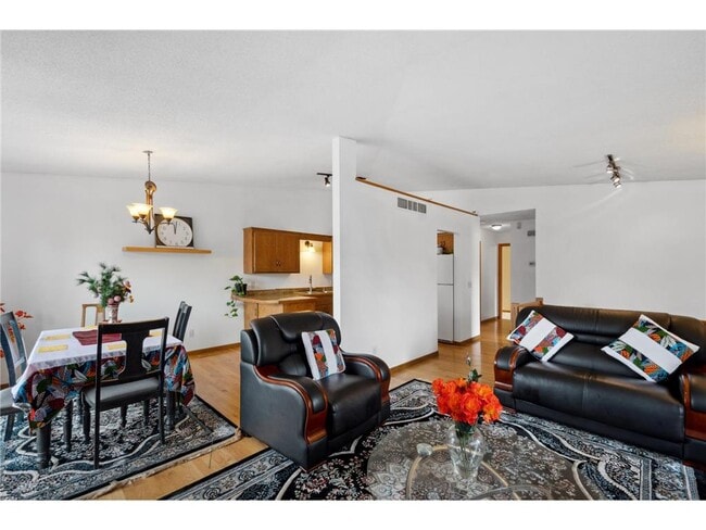 Building Photo - 14797 Lower Endicott Way